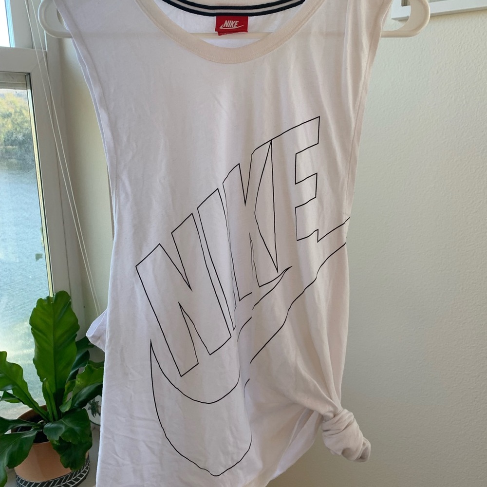 Nike tank
